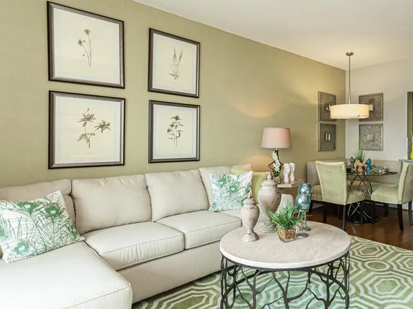 717 S Columbus Blvd Unit 1012, Philadelphia, PA 19147