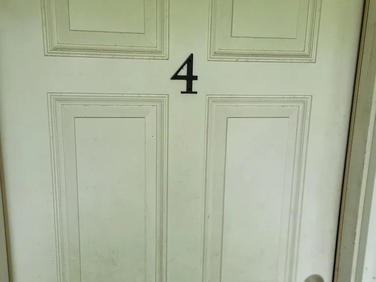 528 Ashlawn Dr #4 — Photo 2