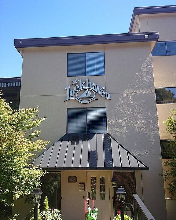 2nd image of 3100 W Commodore Way APT 201