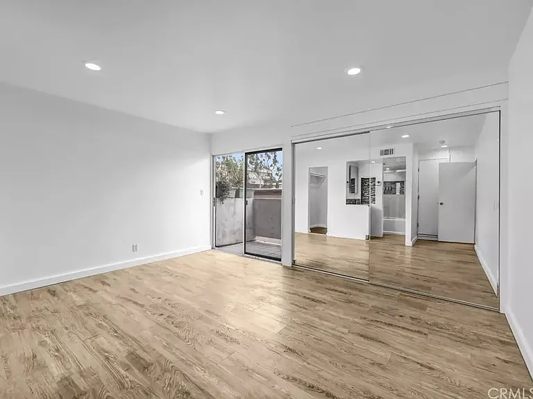 219 N Isabel St #4 — Photo 28