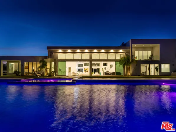 80 Saddlebow Rd, Bell Canyon, CA 91307