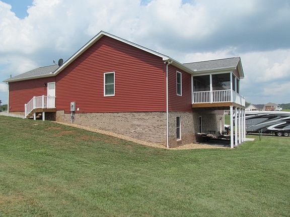 2nd image of 326 Oak Vista Dr