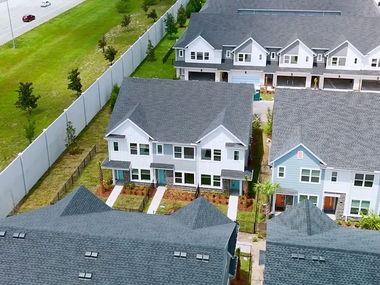 11104 Kinetic Ct — Photo 1