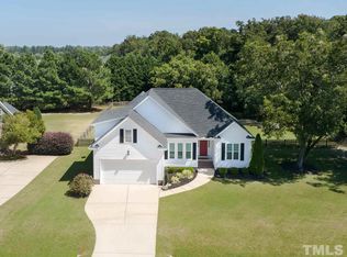 104 Phelps Farm Rd, Fuquay Varina, NC 27526