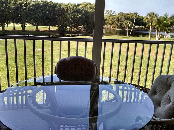 Lanai - Covered, screened