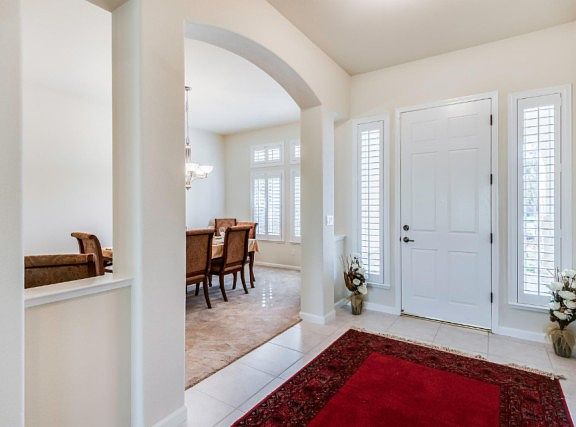 5th image of 8210 Daisy Hill Dr