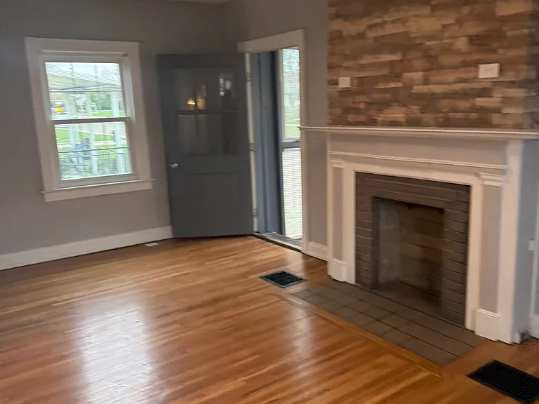 952 Bulen Ave — Photo 6