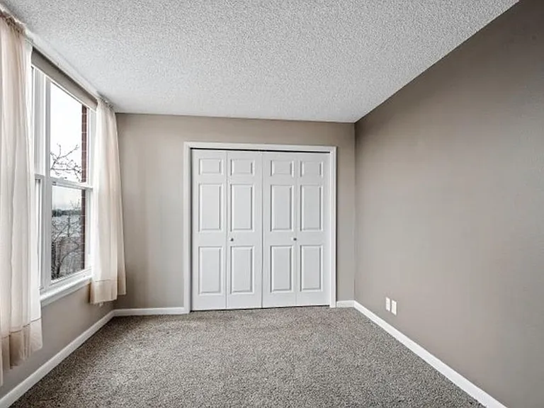 5955 E 10th Ave #409 — Photo 8
