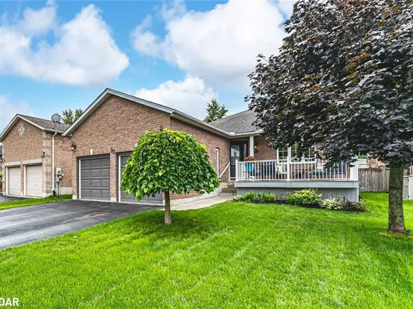 95 Crompton Dr, Barrie, ON L4M 6P1
