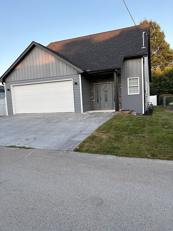 403 Corona Dr - Property Image