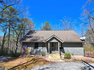 505 Long Mountain Dr, Lakemont, GA 30552