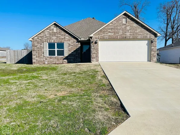 5100 Prospector Dr, Jonesboro, AR 72405