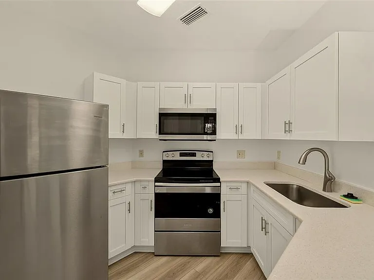 18138 Villa Creek Dr #18138 — Photo 12