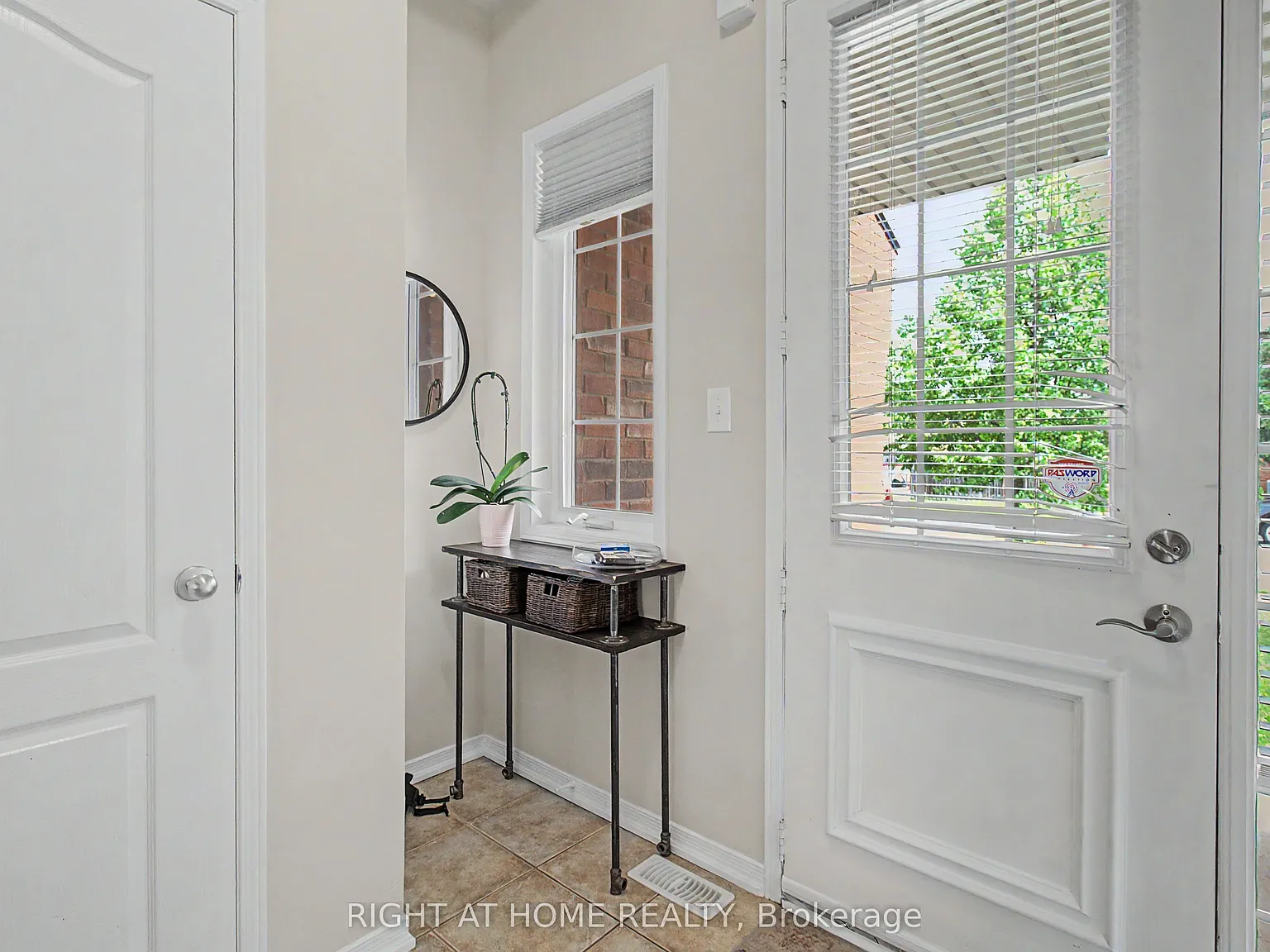 3 bed, $3,499 — Photo 3