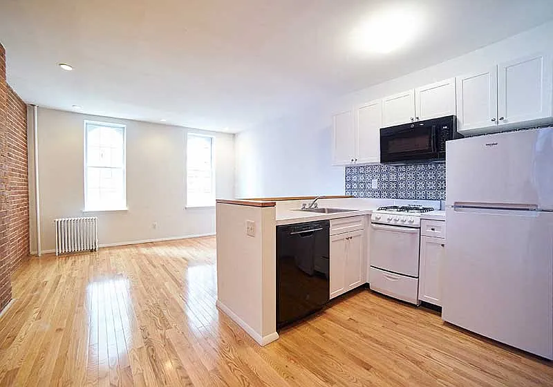 229 E 96th St #5FE