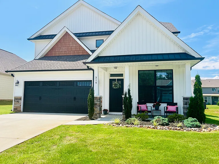 314 Barnhill Ct — Photo 4