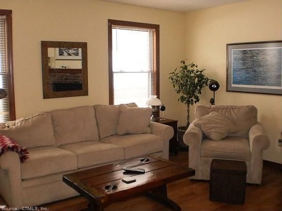 3rd image of 126 Village Ln