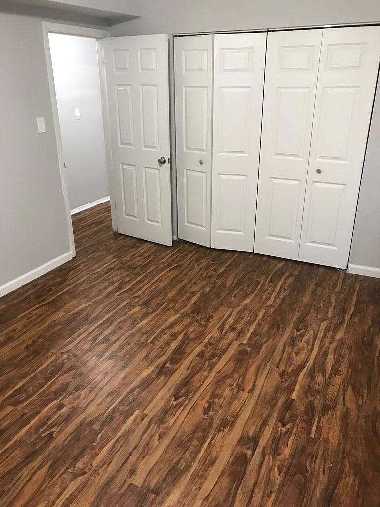 Liberty Heights Apartments (3701 Liberty Heights) — Photo 4
