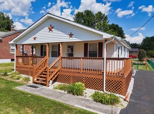 111 Hagan St NE, Christiansburg, VA 24073