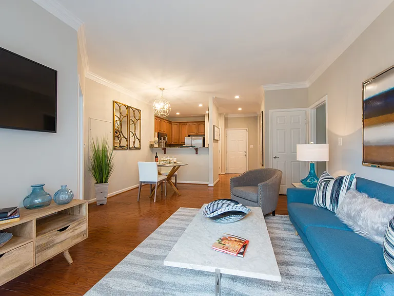 Open design excellent for entertaining