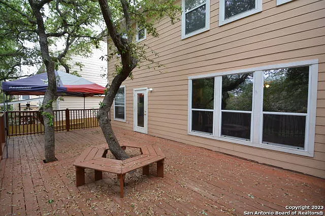 956 Persian Gdn — Photo 15