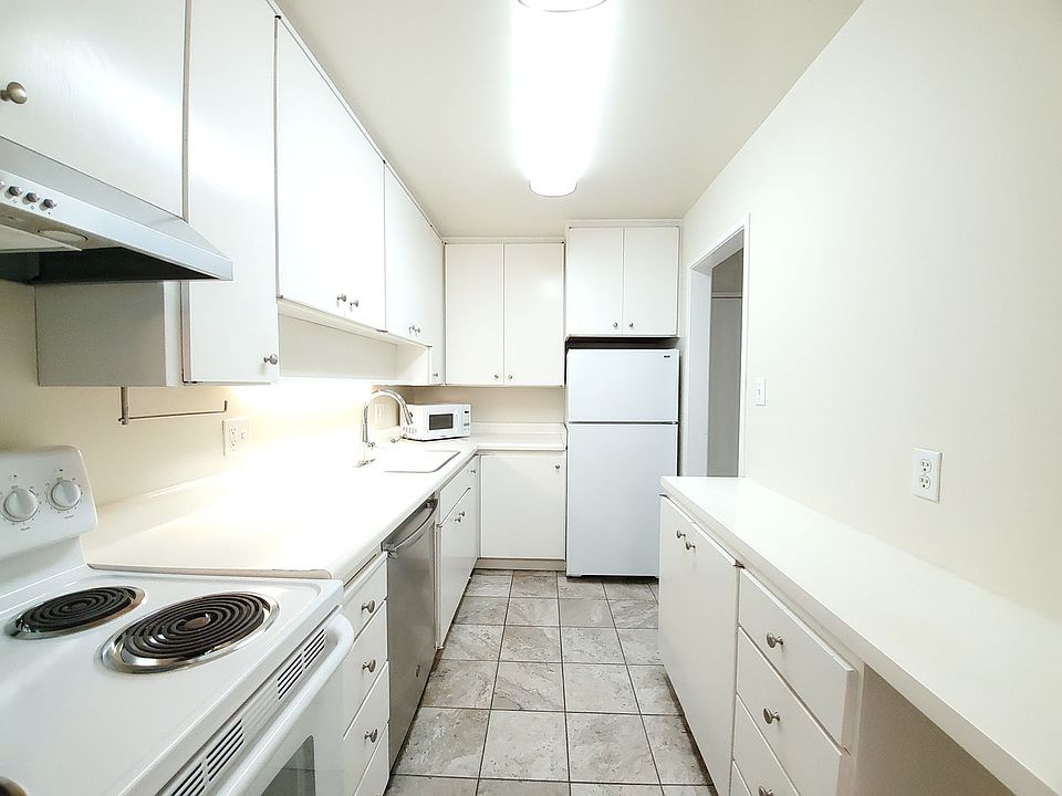 1st image of 817 N Humboldt St APT 315