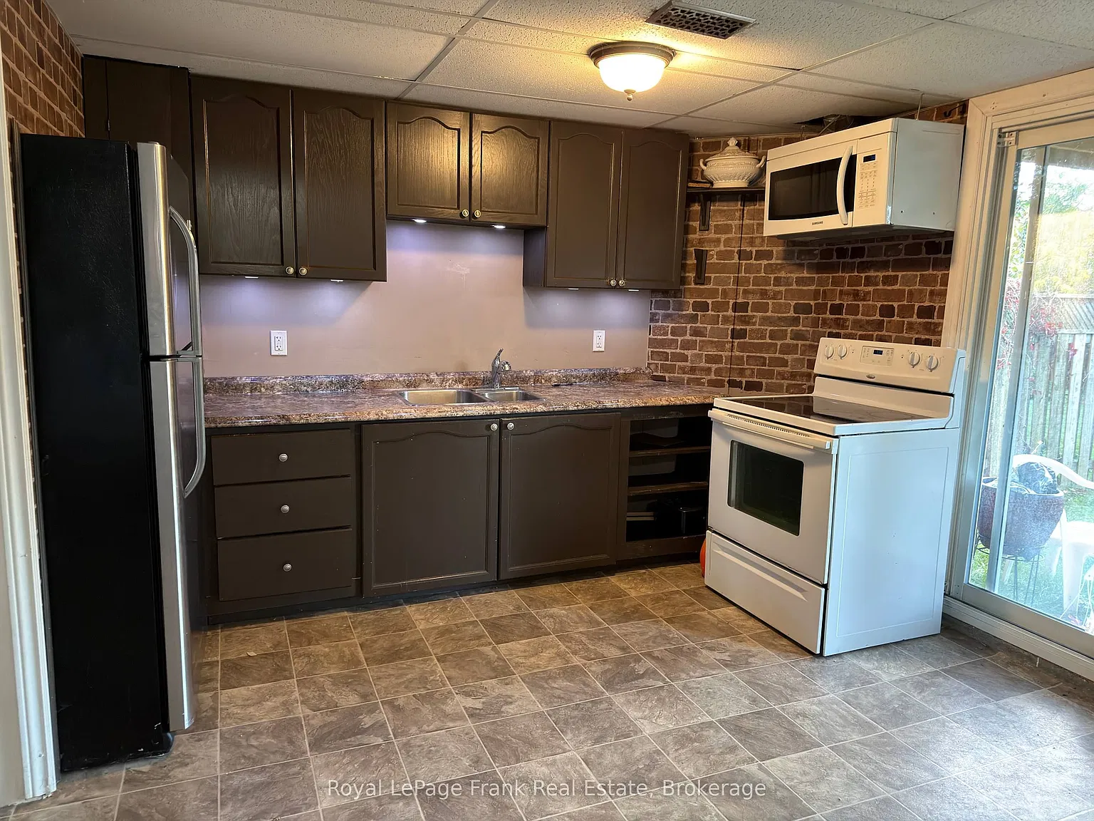 2 bed, $1,690 — Photo 1