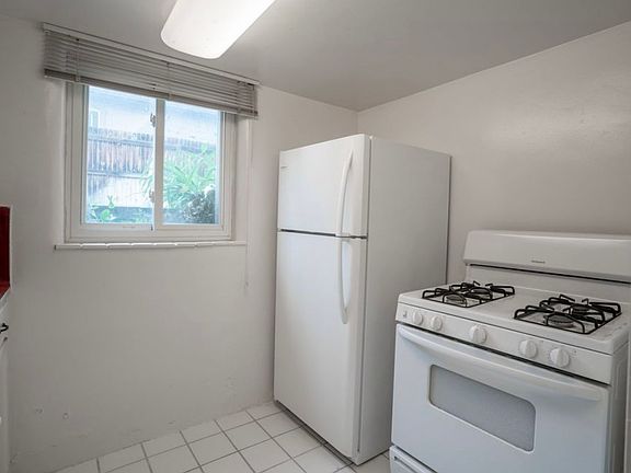 4th image of 2390 S Marion St #101