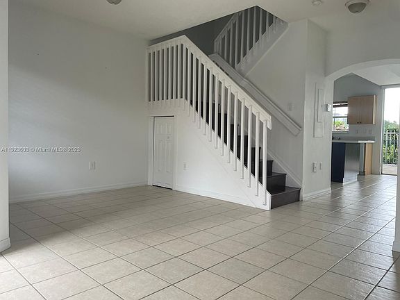 4th image of 11500 NW 60th Ter APT 376