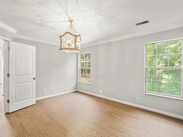 3127 Creekview Ln — Photo 42