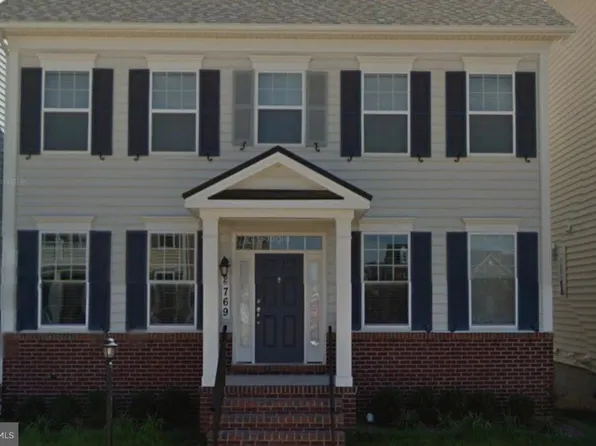 22769 Sweetspire Dr, Clarksburg, MD 20871