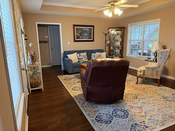 5th image of 4303 Shadowwood Dr