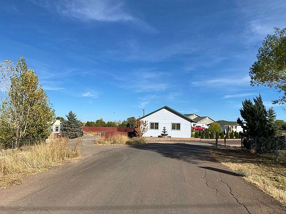 4th image of 314 E Vista Dr