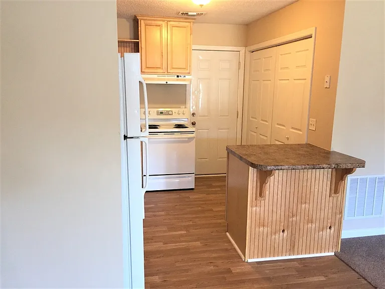 1807 Chandler Rd #15 — Photo 7