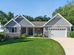 3083 Barrington Hls, Fitchburg, WI 53711