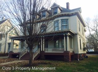 705 E Walnut St APT 02, Bloomington, IL 61701