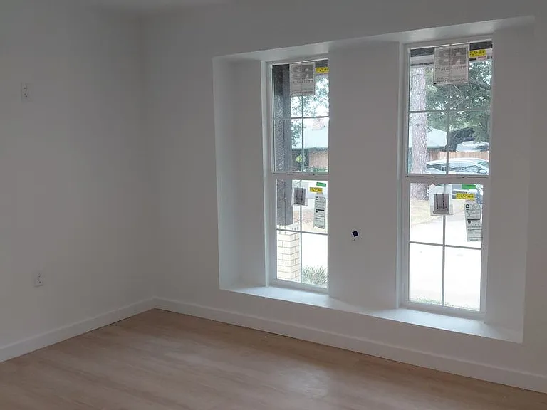 3007 NE 11th St — Photo 11