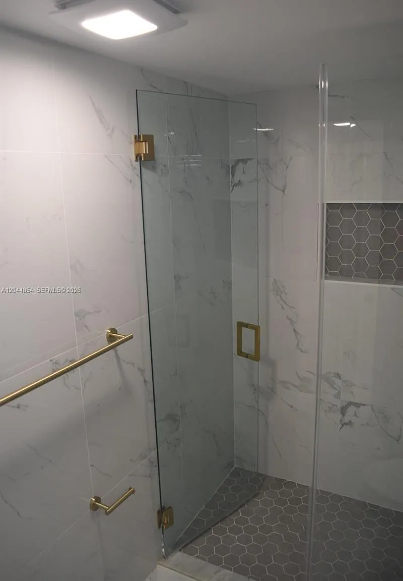 Las Estrellas Condo — Photo 4