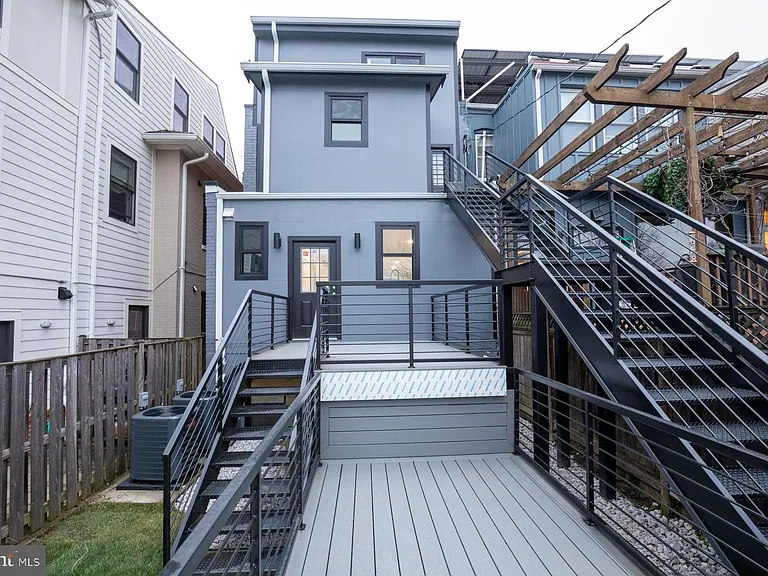 1321 Shepherd St NW — Photo 28