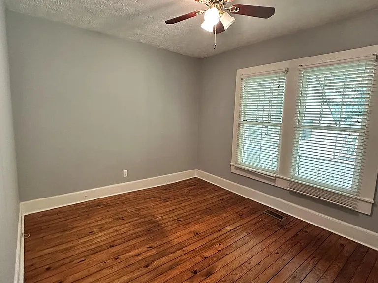 625 Ridgewood Ave — Photo 14