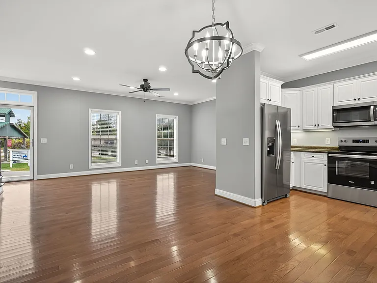 212 Mahler Ave — Photo 9