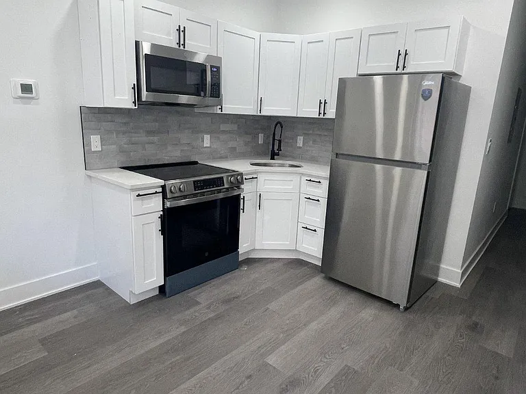 5719 Cambridge St #1 — Photo 1