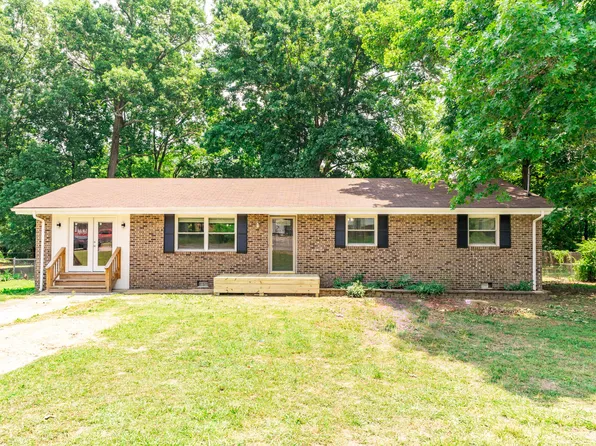 29 Edgewood Cir, Fort Oglethorpe, GA 30742