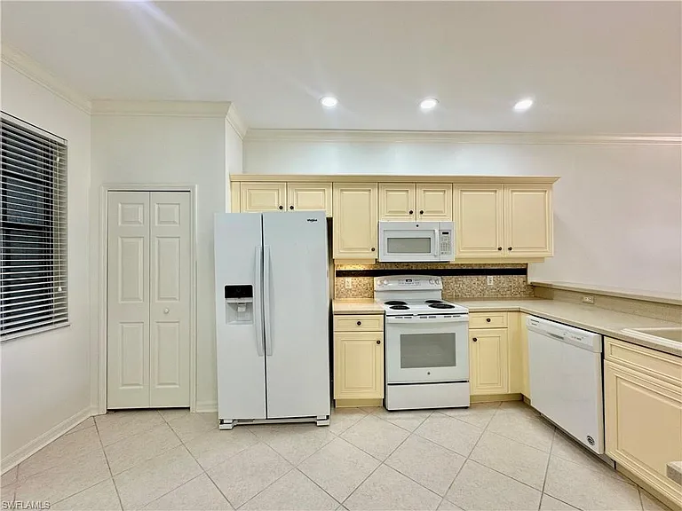 15031 Summit Place Cir #42 — Photo 7