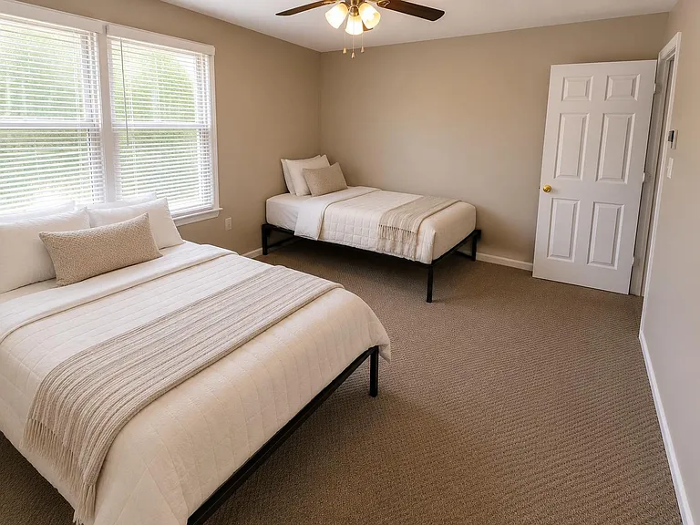 1240 Del Mar Rd — Photo 1