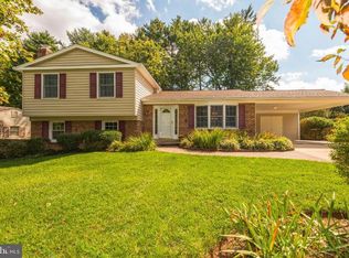 9229 Talisman Dr, Vienna, VA 22182