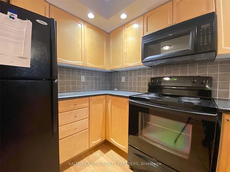 33 Cox Blvd #231 — Photo 3