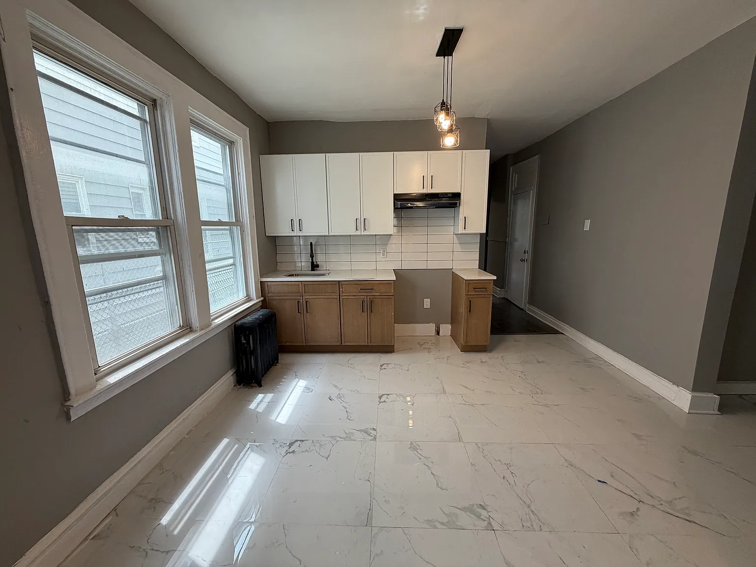 3 bed, $1,900 — Photo 3