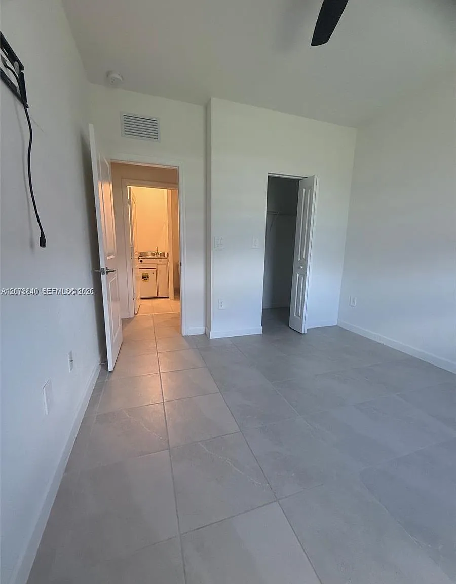 Estates At Silver Palm — Photo 4