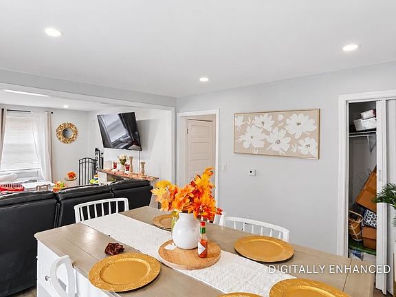 5th image of 131 Riley Avenue